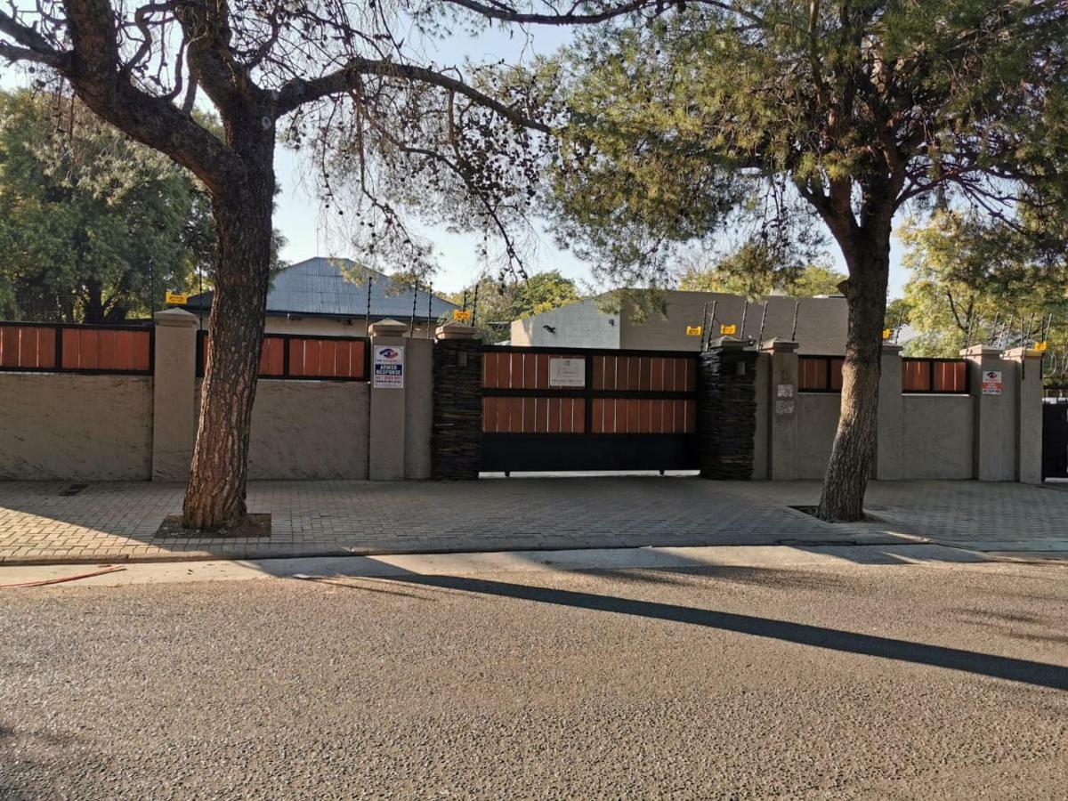 Guest Suites On Connor Bloemfontein Kültér fotó