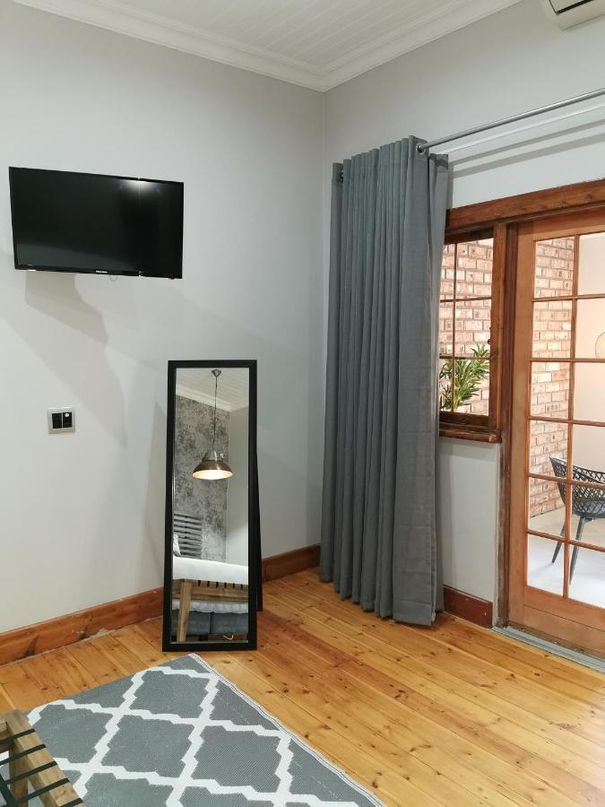 Guest Suites On Connor Bloemfontein Kültér fotó